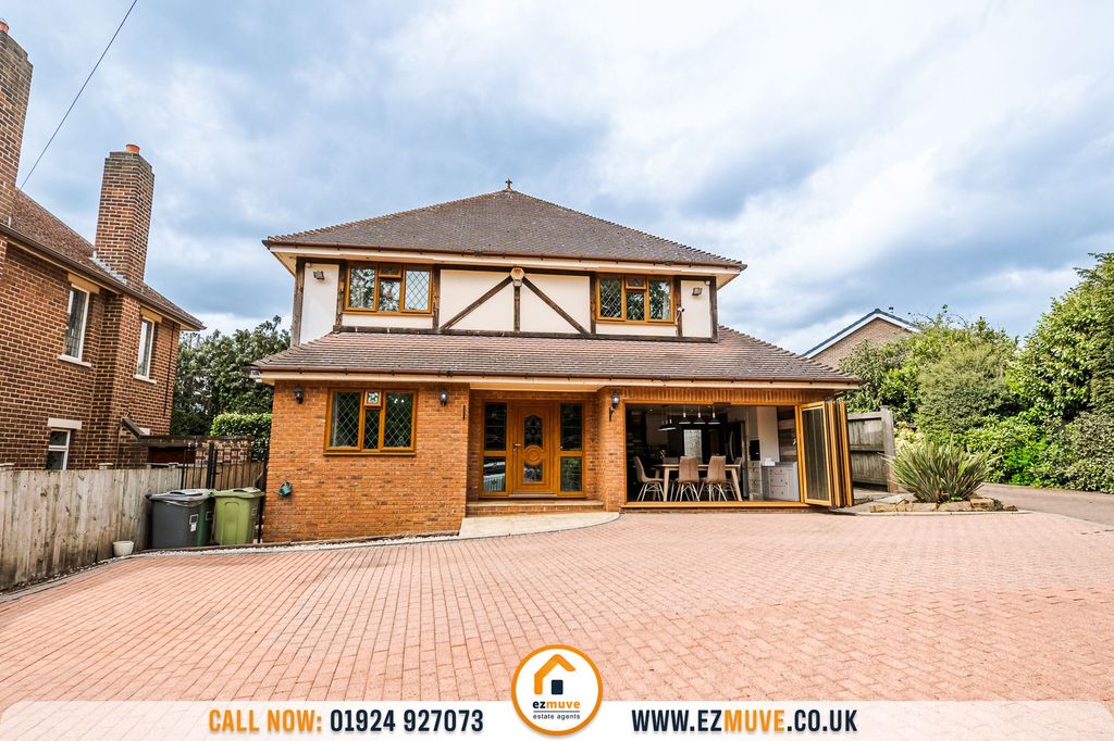 Property photo 3 of 48