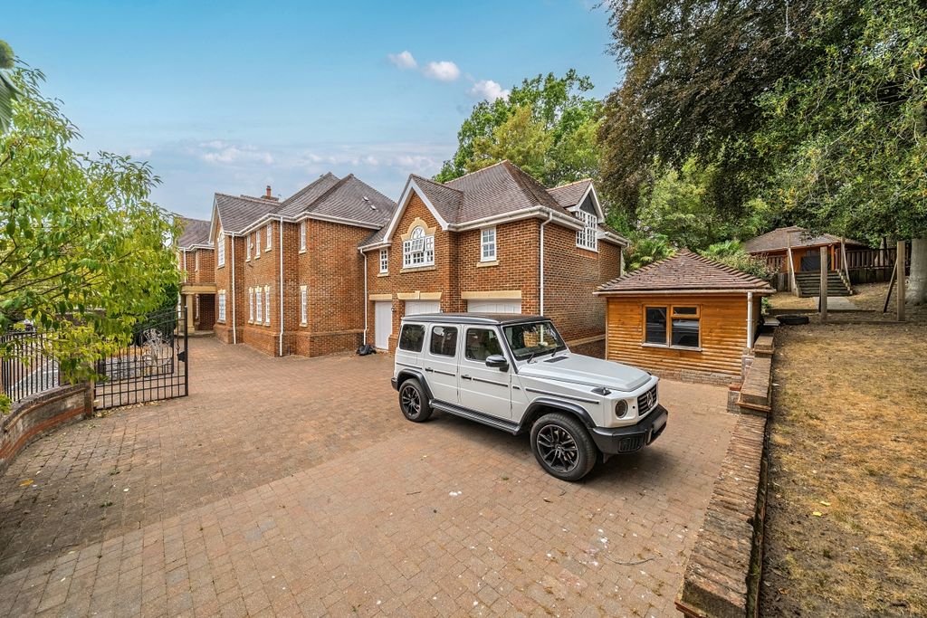 Property photo 2 of 25 1-6A8c220F58Ae2-1...