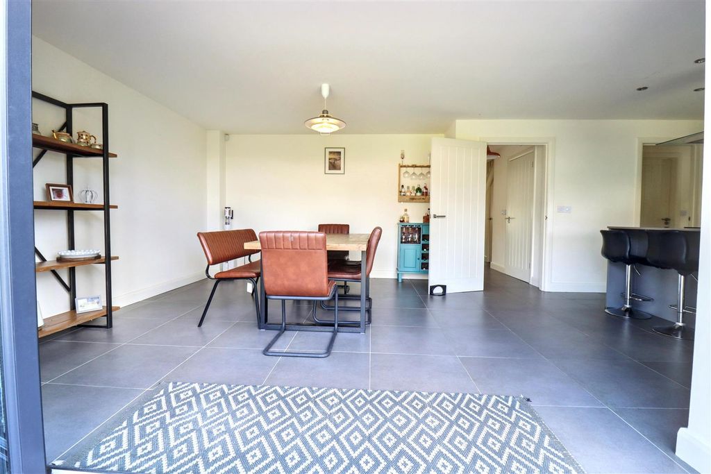 Property photo 3 of 28 Img_2060.Jpg