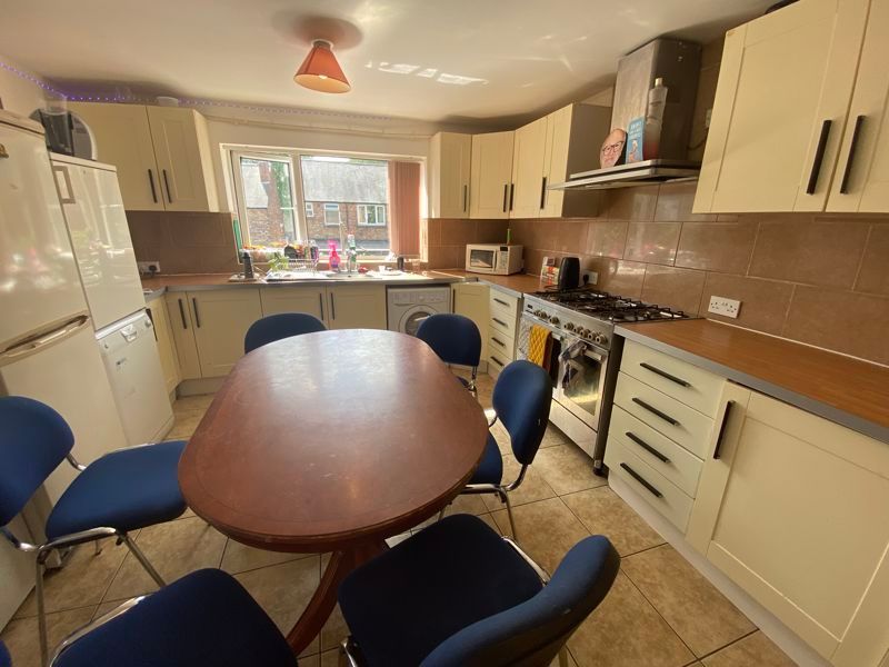 Property photo 2 of 11 Photo 10