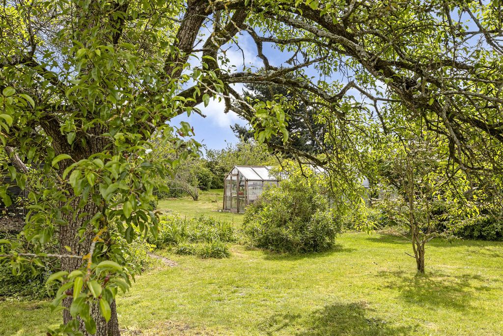 Property photo 2 of 16 Sketch_Ph19_6577787.Jpg