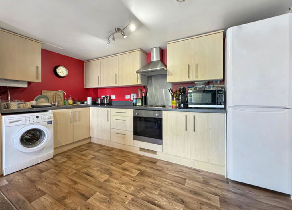 Property photo 3 of 12