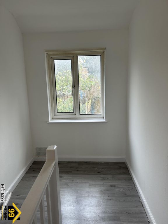 Property photo 3 of 16 Photo 2