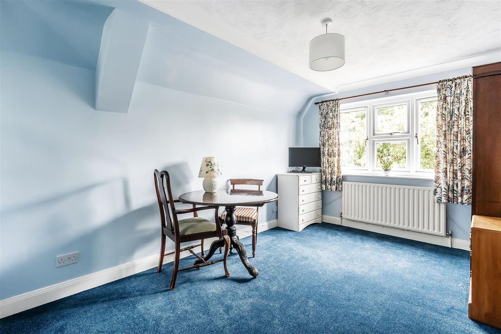 Property photo 3 of 10 12-Copthorne-Court-4.Jpg