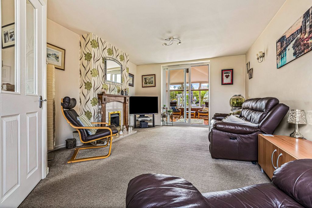 Property photo 3 of 22