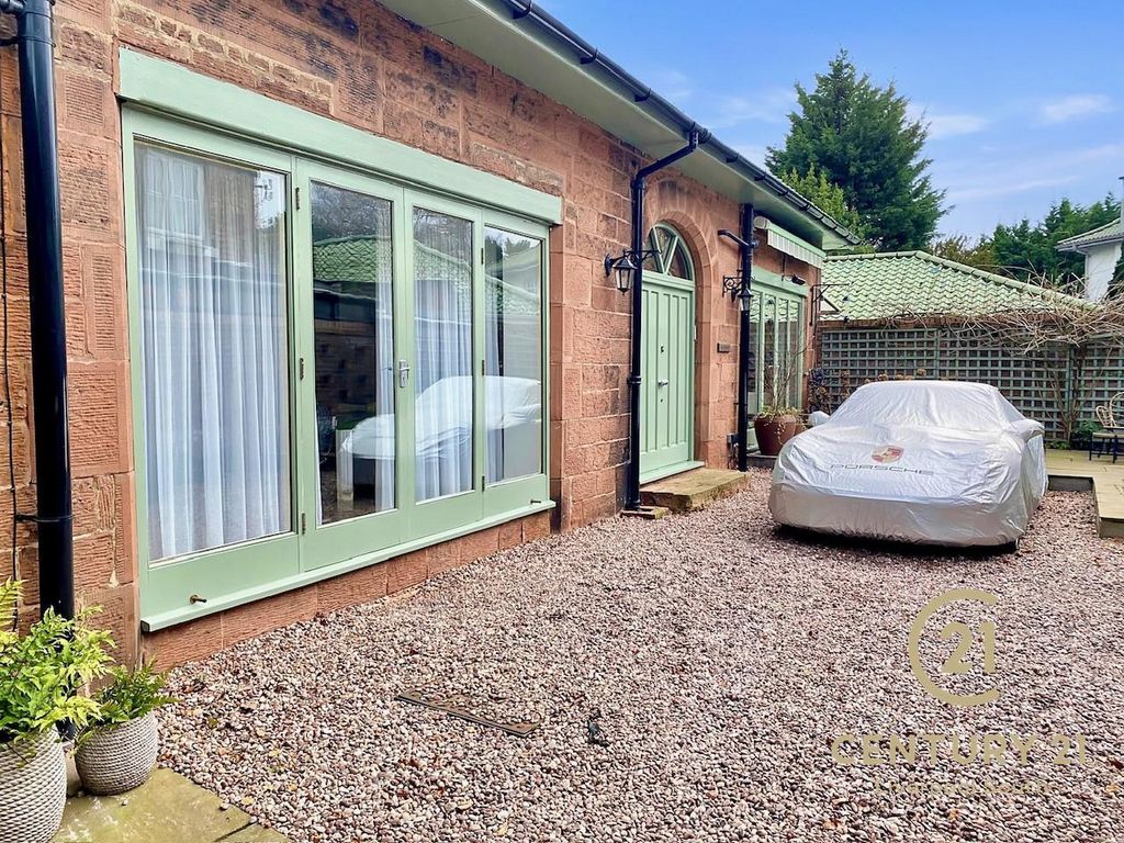 Property photo 1 of 28