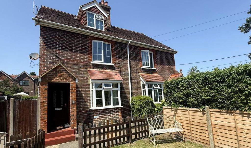 Property photo 1 of 15 2 Leighwood