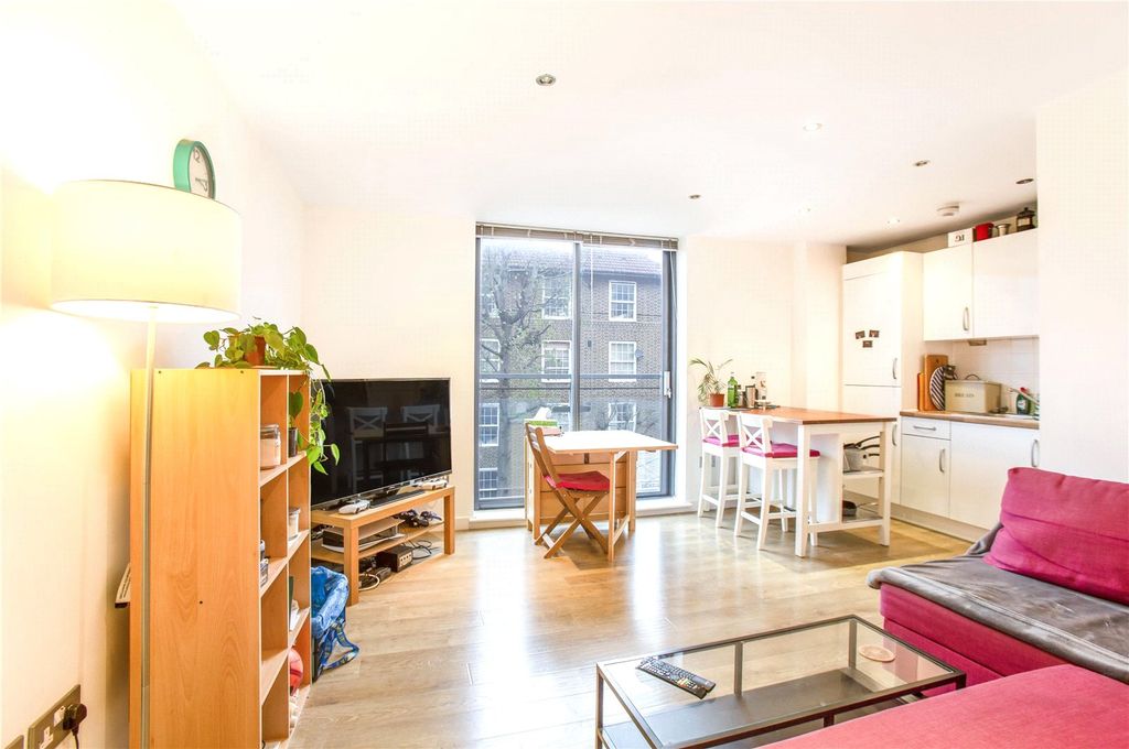 Property photo 1 of 17 Reception