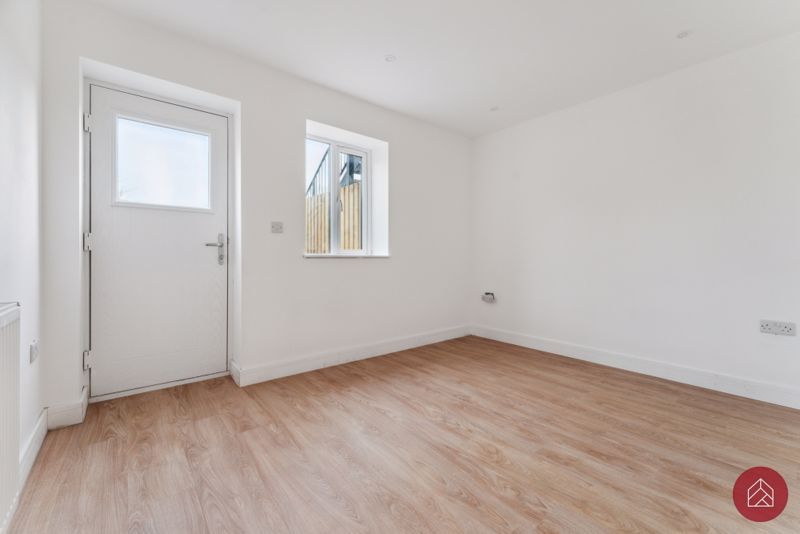 Property photo 3 of 14 Photo 2