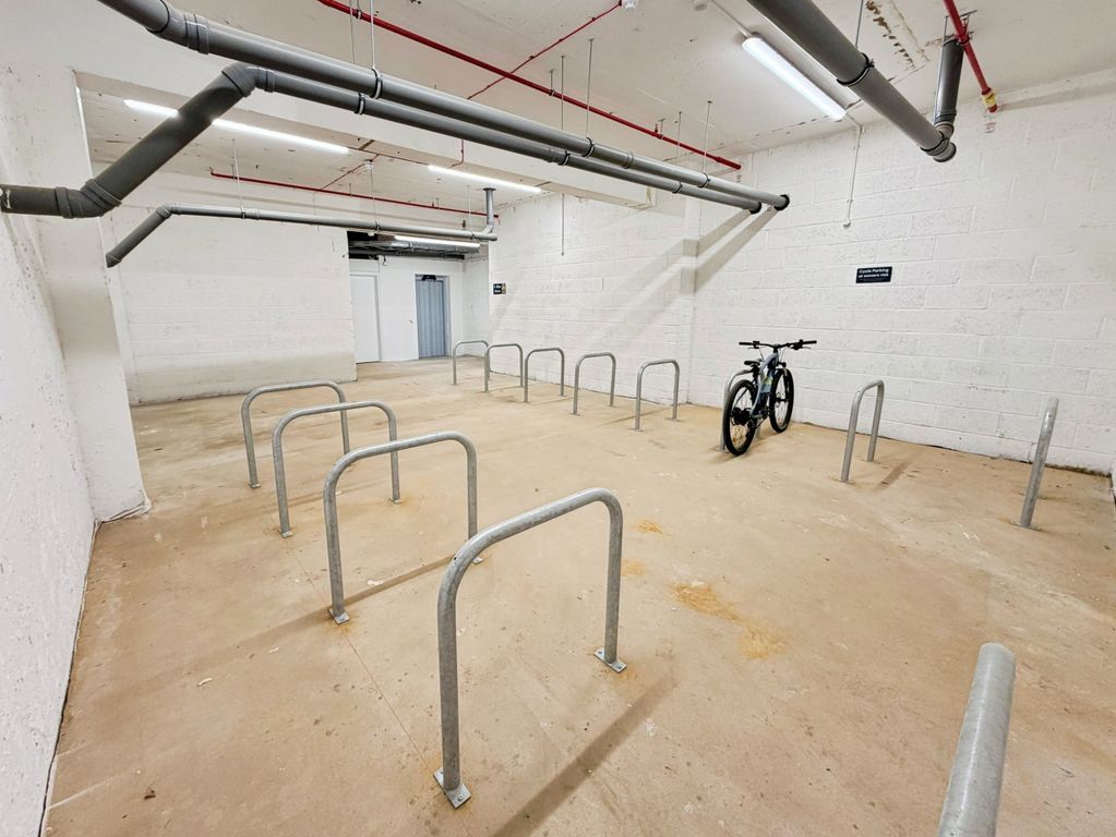 Additional image 13 of 2 bed flat to rent223 Guild House, Oundle Road, Peterborough PE2