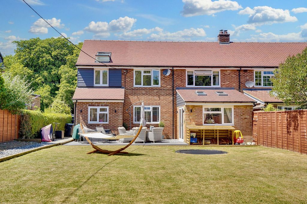 Property photo 2 of 20