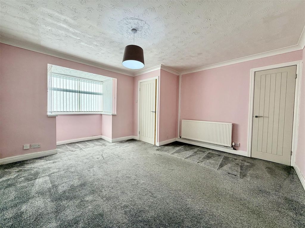 Property photo 2 of 12 Img_5566.Jpg