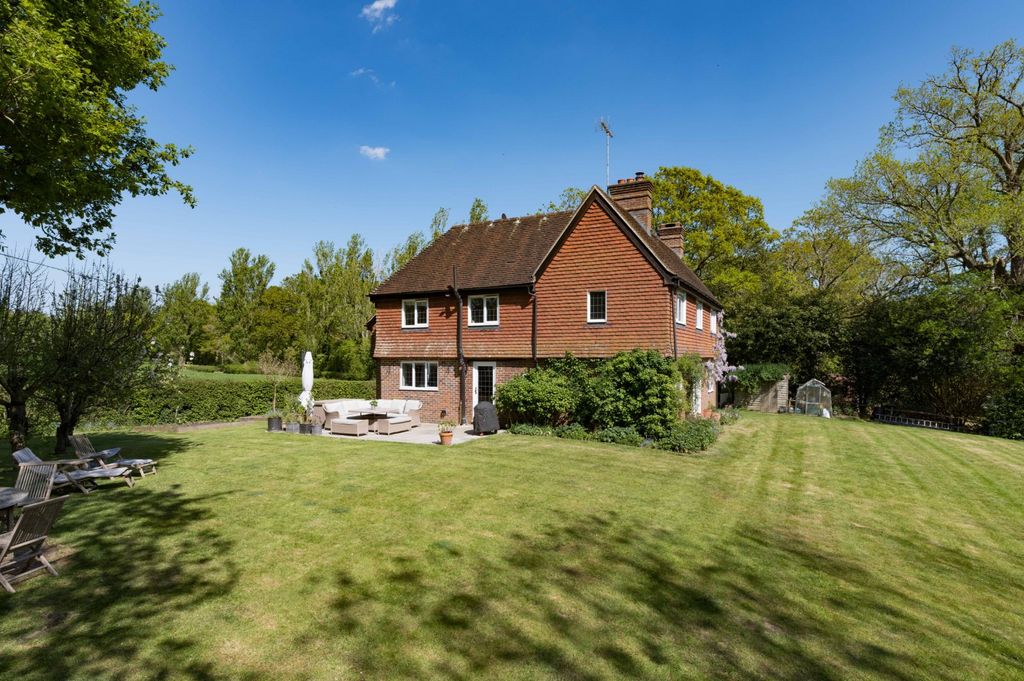 Property photo 2 of 18 Picture No. 24