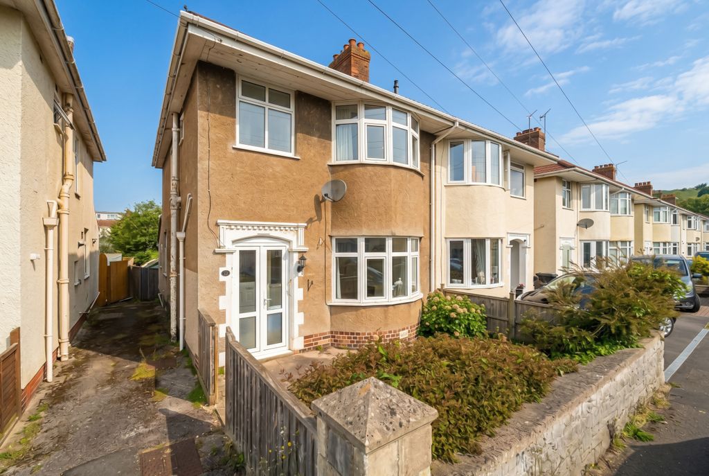 Property photo 1 of 19 3 Bed Semi-Detached House For Sale