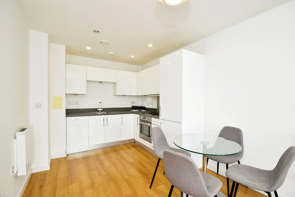 Property photo 2 of 6
