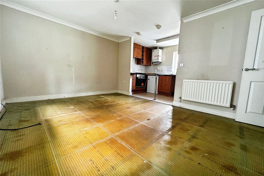 Property photo 3 of 8 Picture No. 13
