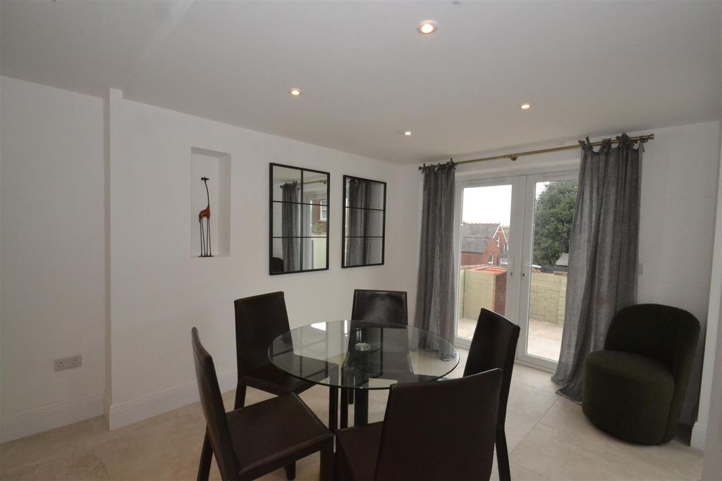 Additional image 9 of 5 bed shared accommodation to rentMount Pleasant Rd EX4