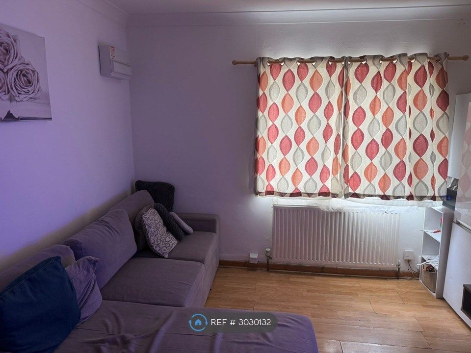 Property photo 2 of 4