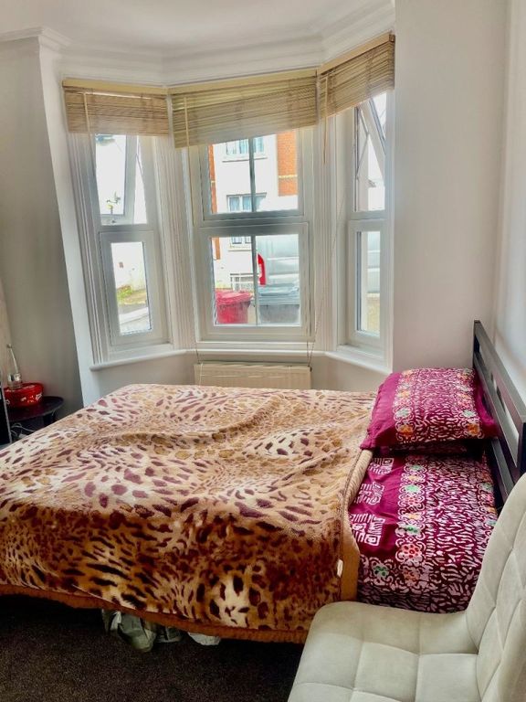 Property photo 1 of 3