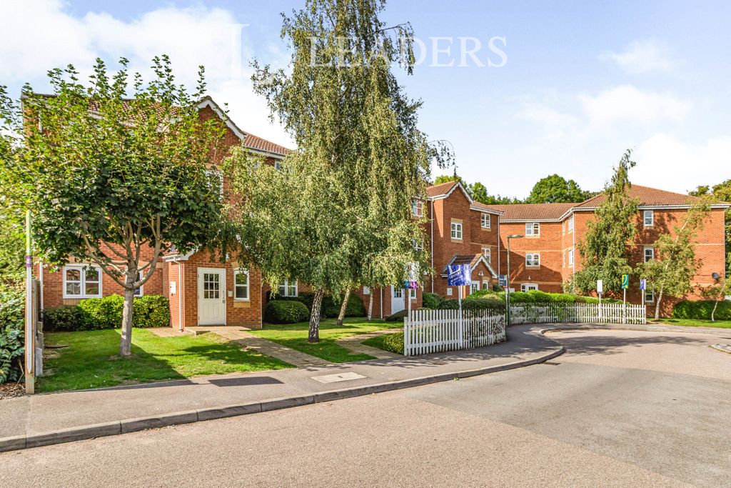 Property photo 1 of 7 74491324-F7c1-49dc-9
