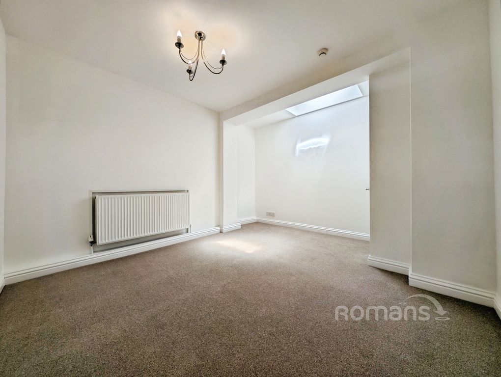 Property photo 3 of 11 Pbox-Img.Jpg
