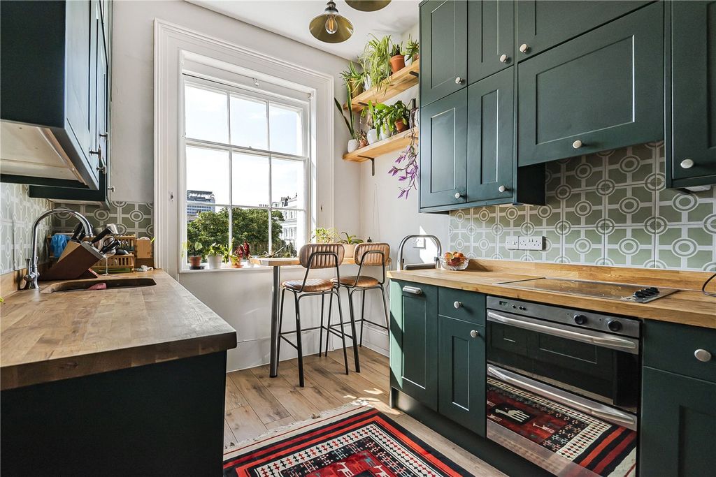 Property photo 3 of 15 Picture 3