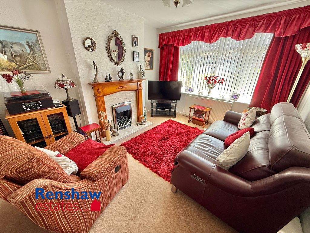Property photo 2 of 17 L (1)