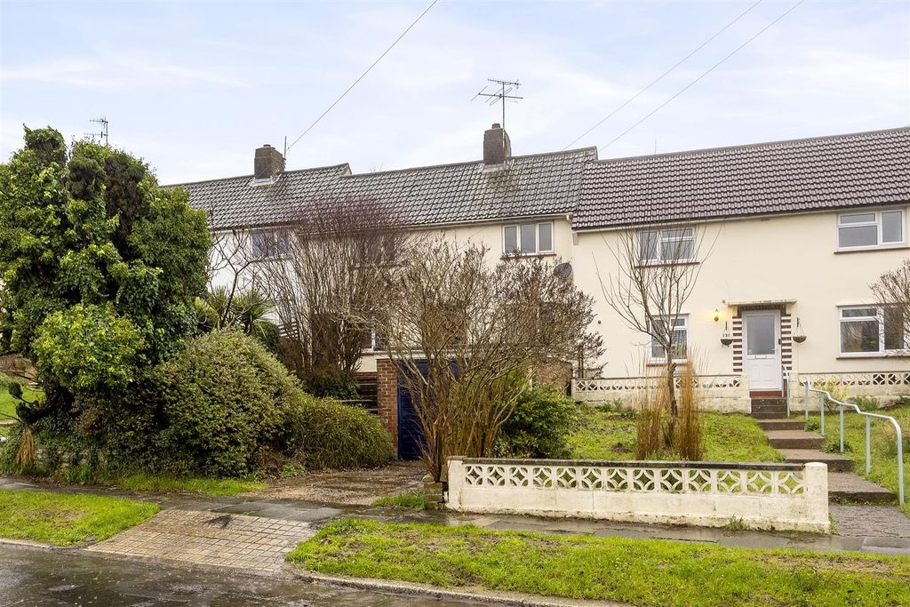 Property photo 1 of 16 Front