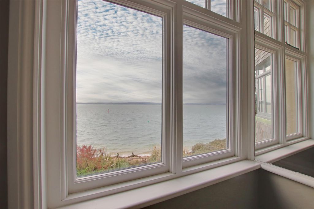 Property photo 3 of 28 Living Room Window.Jpg