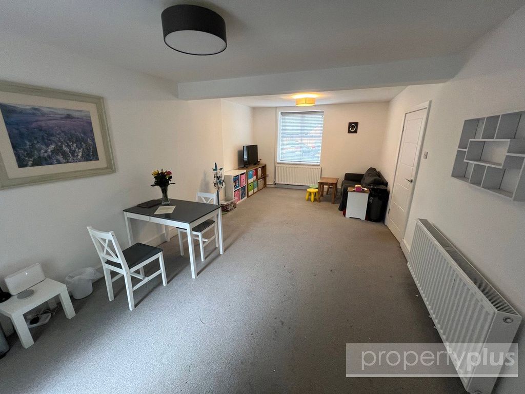 Property photo 3 of 14 Picture No. 10