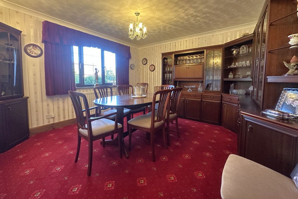 Property photo 3 of 18 Photo 13