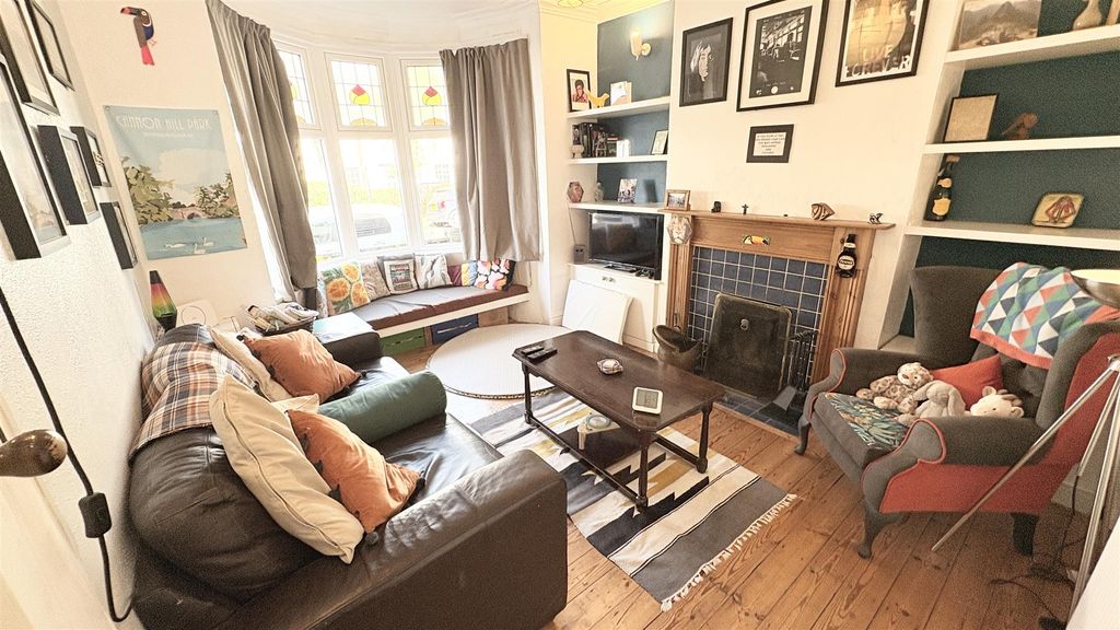 Property photo 2 of 23