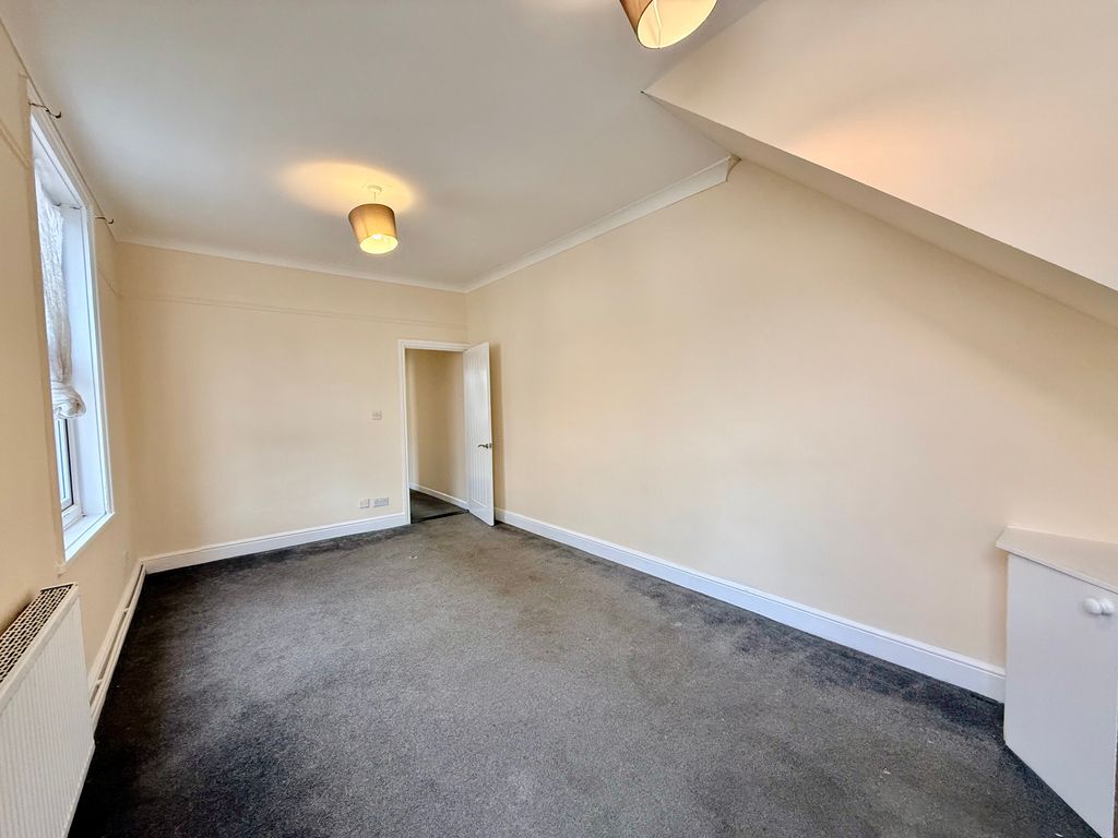 Property photo 2 of 11 Image