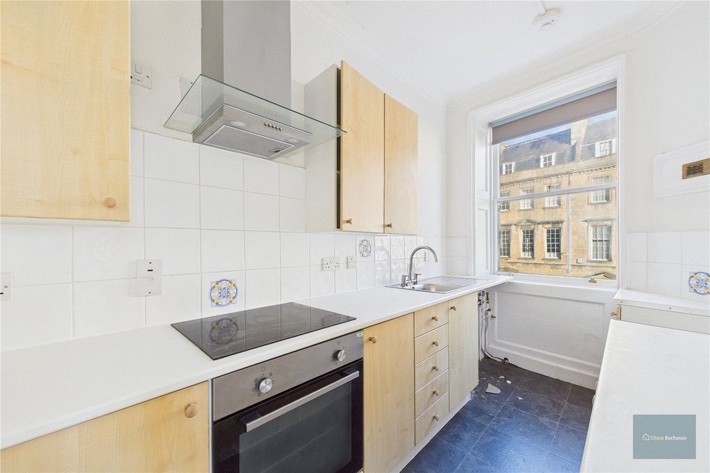 Property photo 3 of 9 Picture No. 18