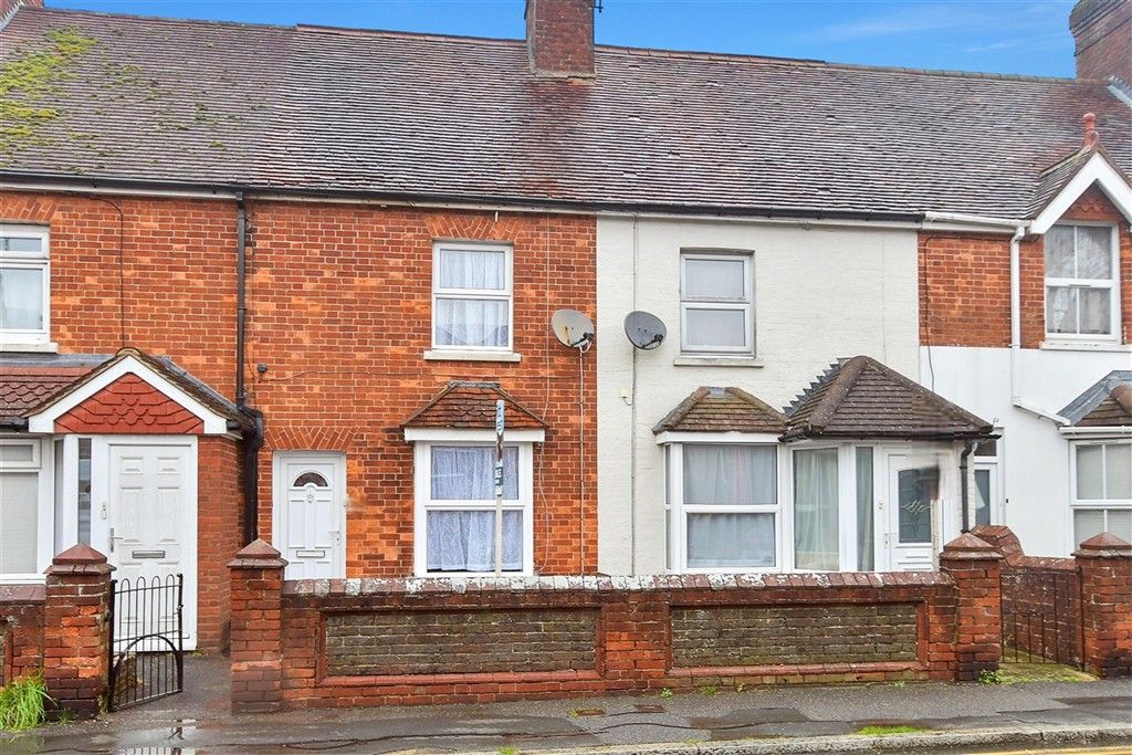 Property photo 1 of 10 Front