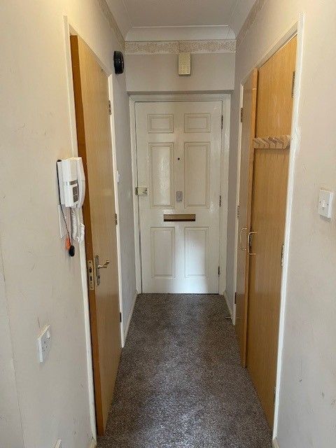 Additional image 8 of 1 bed flat for saleLimewood Court, Beehive Lane, Gants Hill, Essex IG4