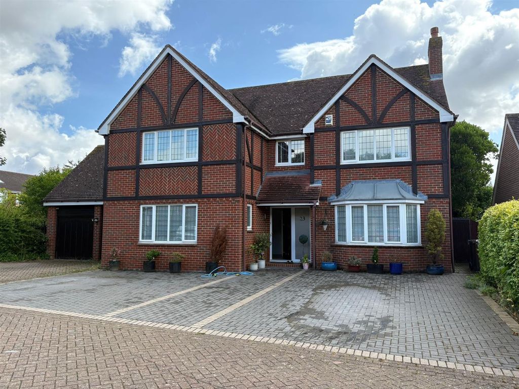 Property photo 1 of 9