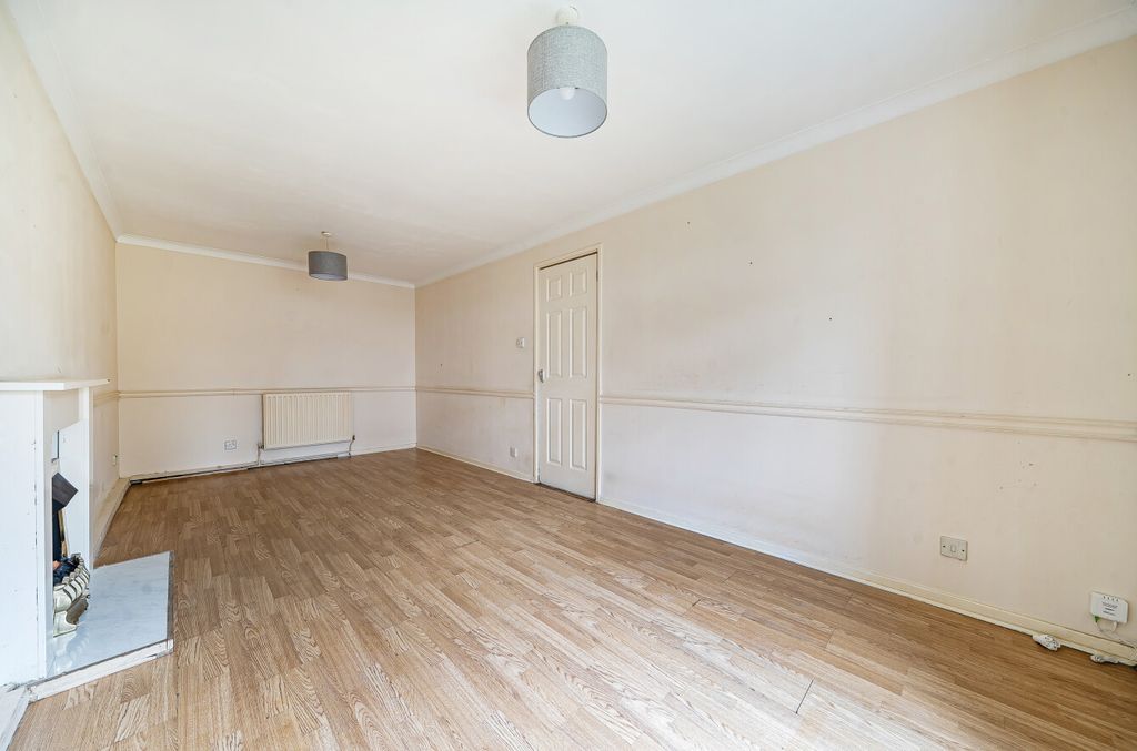 Property photo 3 of 15 1471971-2-6A1Fece...