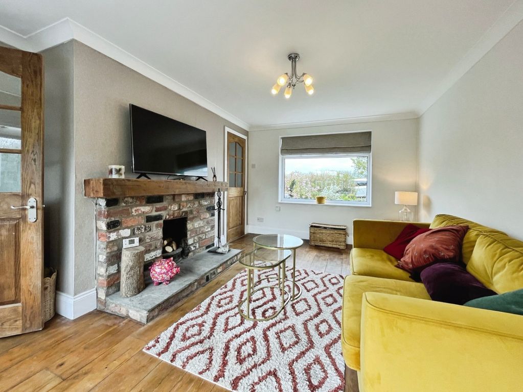 Property photo 3 of 20 4037857