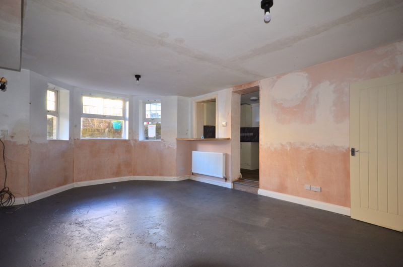 Property photo 3 of 8 Photo 3