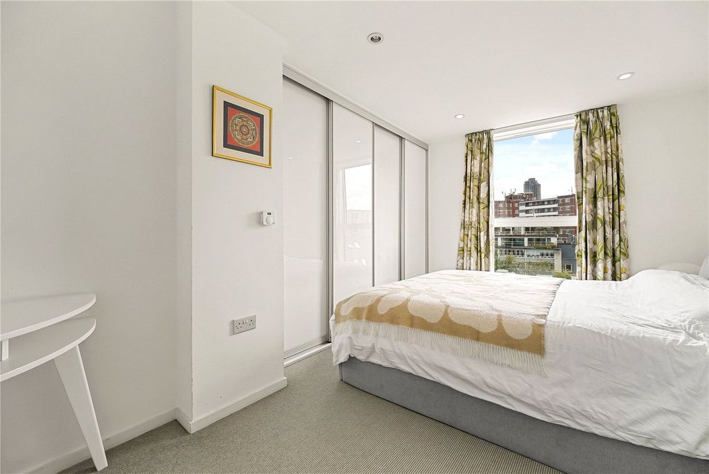 Property photo 3 of 14 Picture No. 06