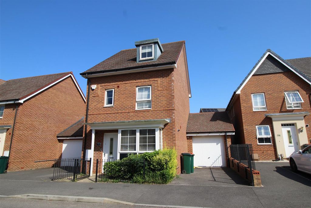 Property photo 1 of 15 Front Bedivere.Jpg