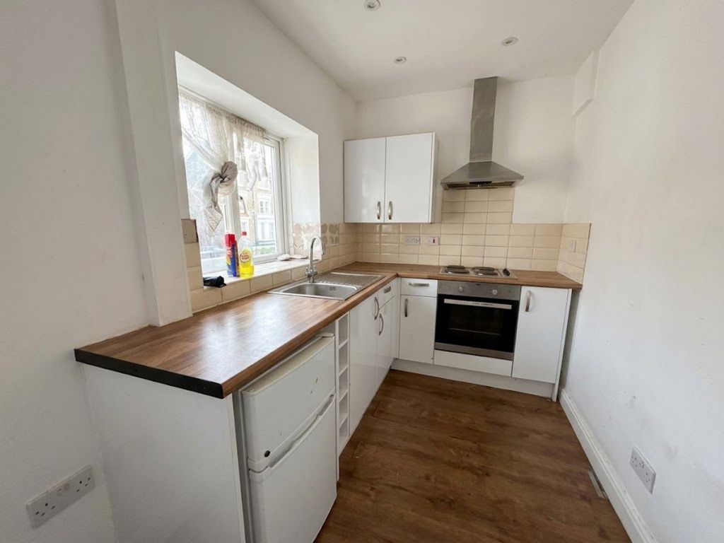 Property photo 1 of 3