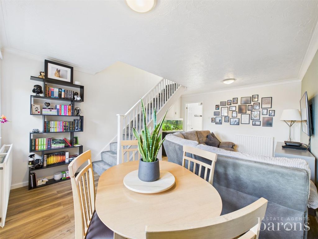 Property photo 2 of 17 Cam05500G0-Pr0111-Still008.Jpg