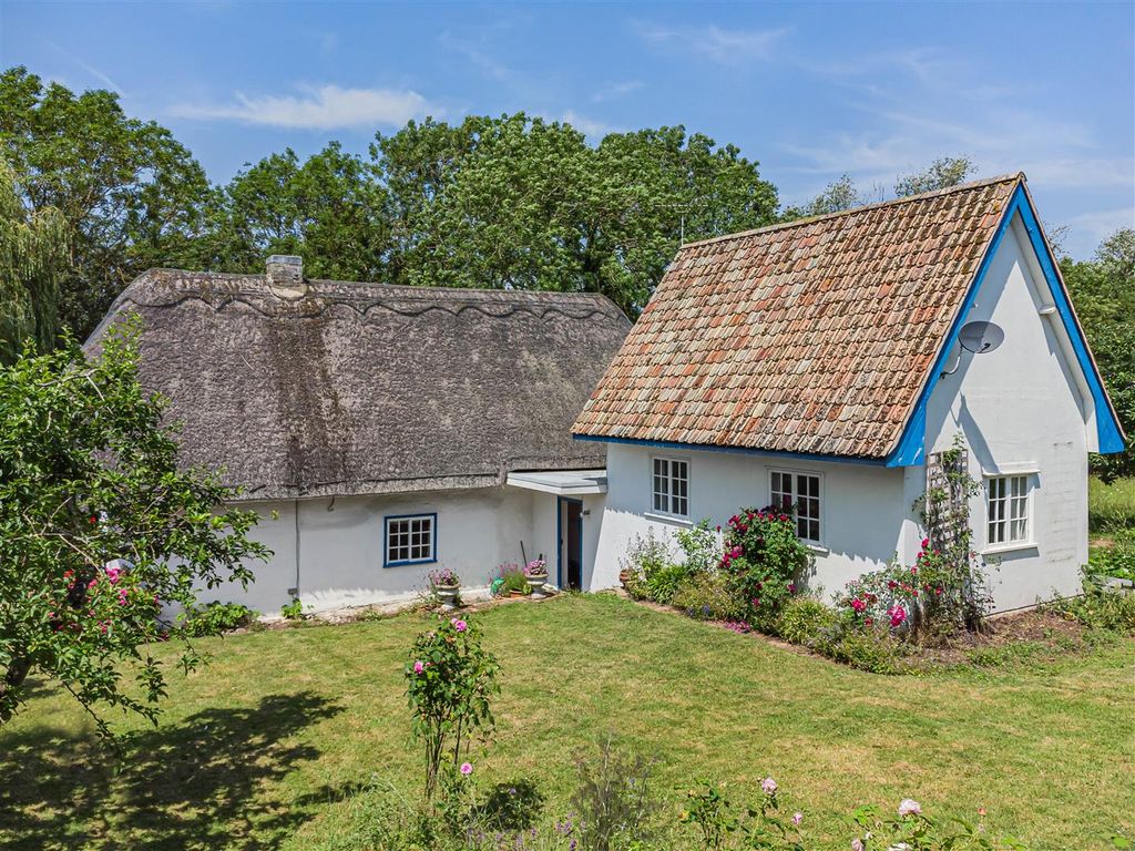 Property photo 2 of 33 35_85719.Jpg