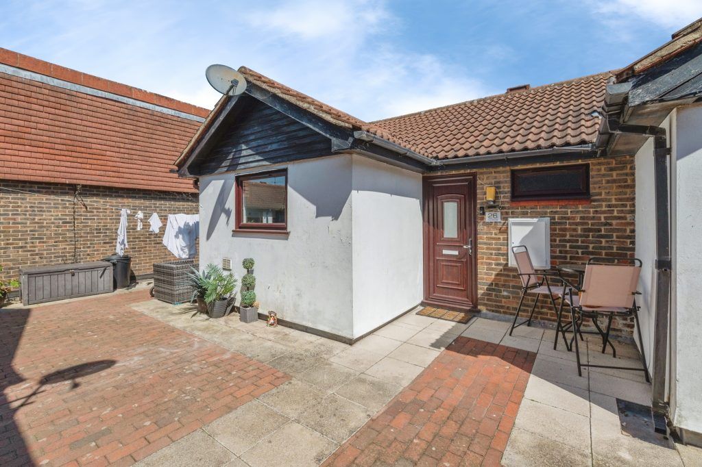 Property photo 2 of 10