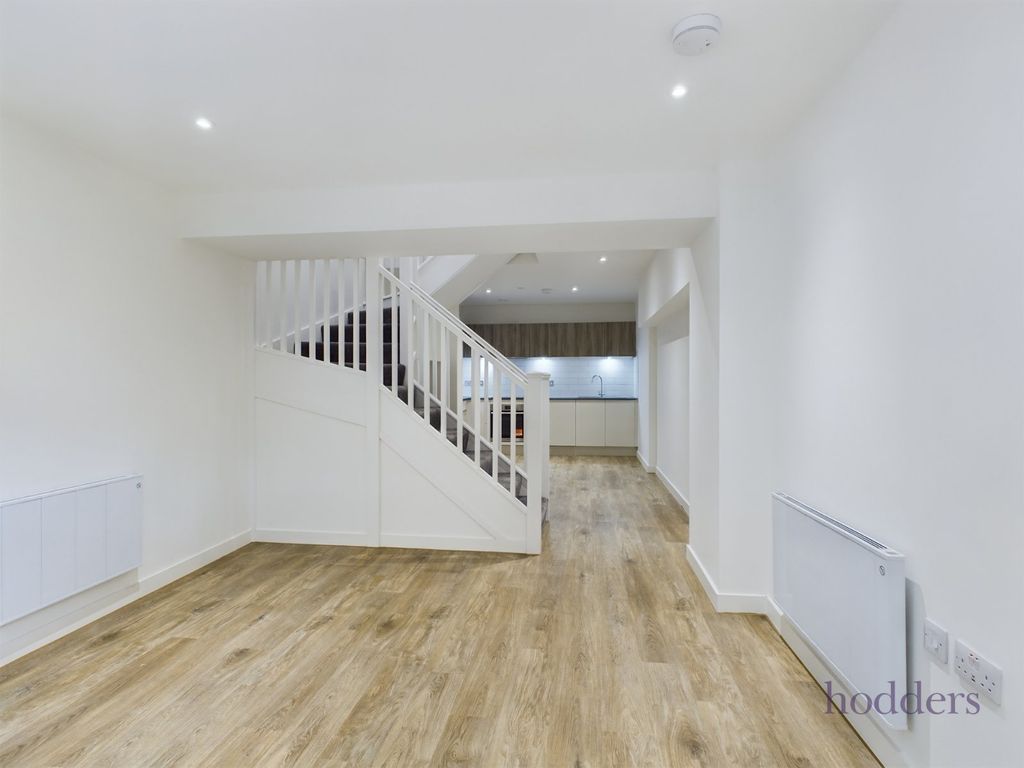 Property photo 3 of 11 Picture No. 04