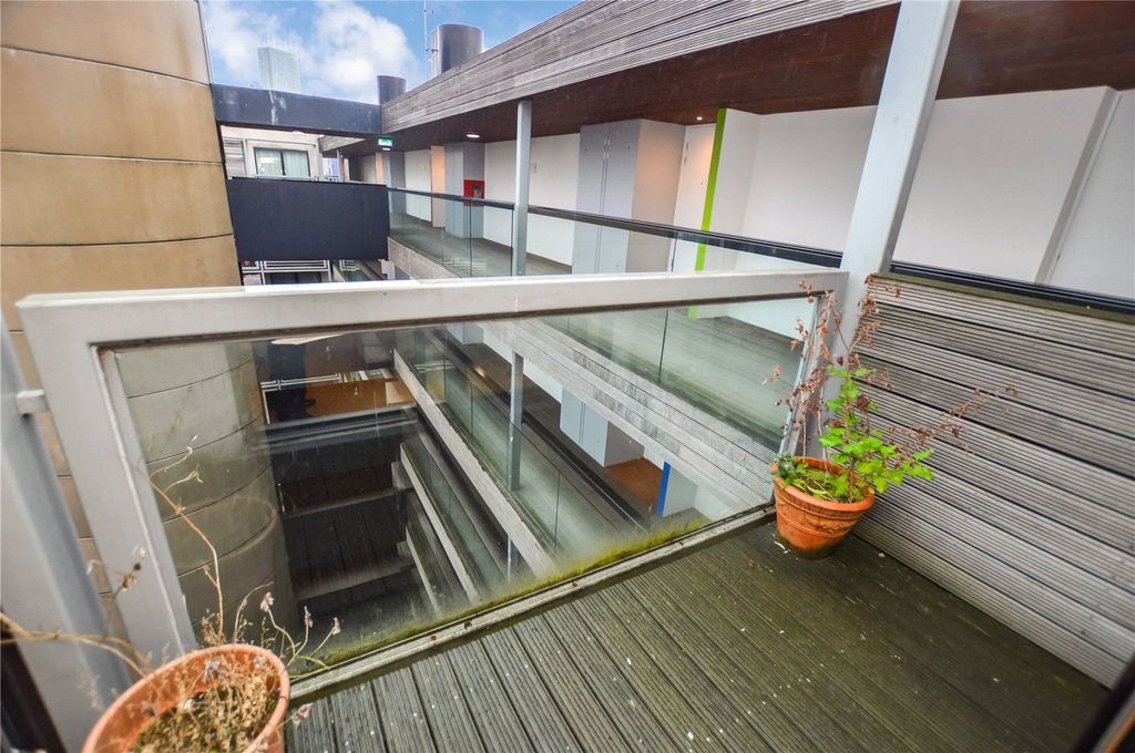 Property photo 3 of 11 Picture No. 09