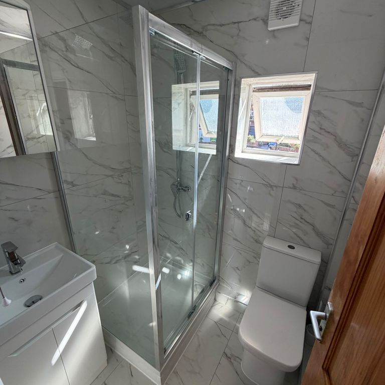 Property photo 3 of 7 Whatsapp Image 2026-07-31 At 9.04.44 Pm (3)