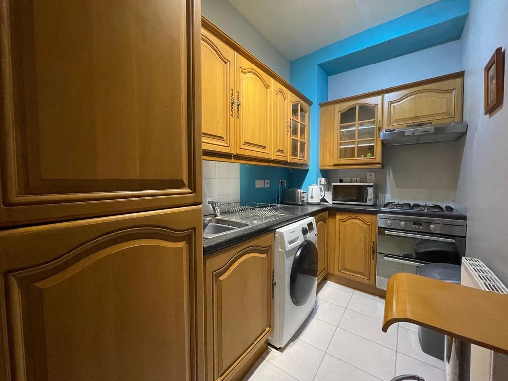 Property photo 3 of 4